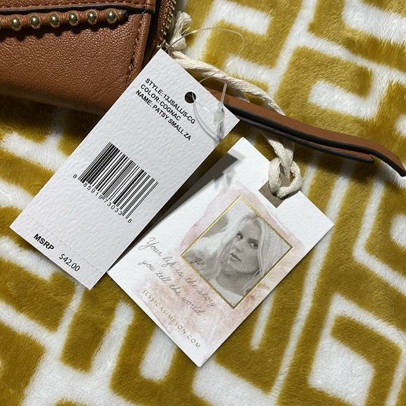 NWT JESSICA SIMPSON WALLET - Picture 5 of 5